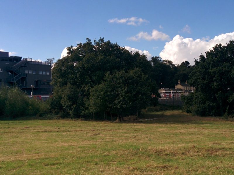 1609-498-london-loop-16-high-barnet-tube-station